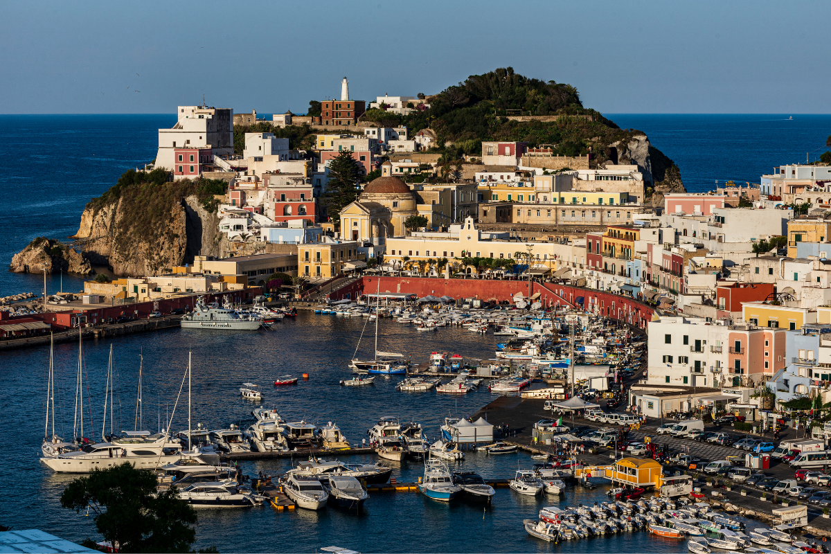 Environmental Impact Assessment of piers in the Ponza Island harbor basin